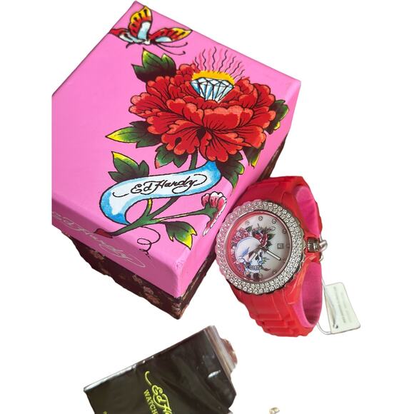 NIB Ed Hardy Love Kills Slowly Watch Swarovski Crystals & Red Pink Band Y2K - Picture 9 of 14